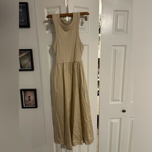Old Navy tan midi length sleeveless dress- lightly worn - size M